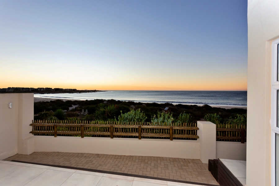 4 Bedroom Property for Sale in Britannia Bay Western Cape
